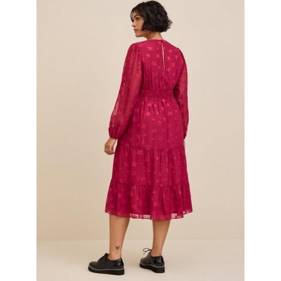 Torrid Midi Clip Dot Chiffon Tiered Red Stars Dress, Size 2 Plus Size 2X - Picture 4 of 13